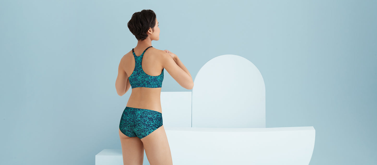 MoveMe Racerback Bralette | Blue Marble