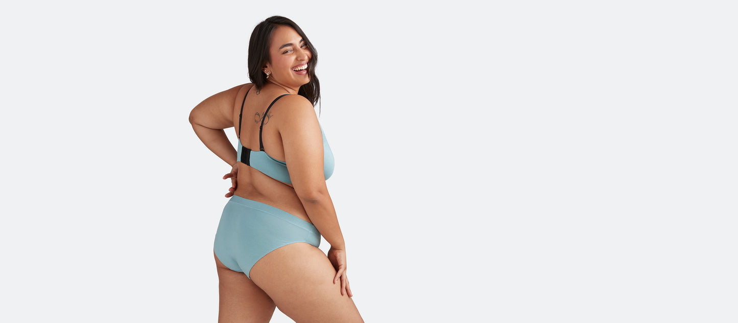 UltraModal™ FeelFree Longline Bralette | Ice Blue