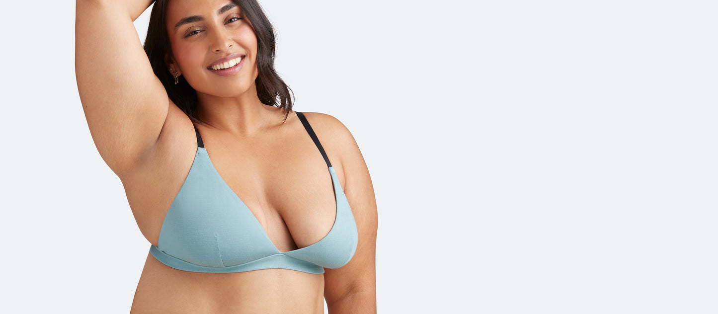 UltraModal™ FeelFree Triangle Bralette | Ice Blue