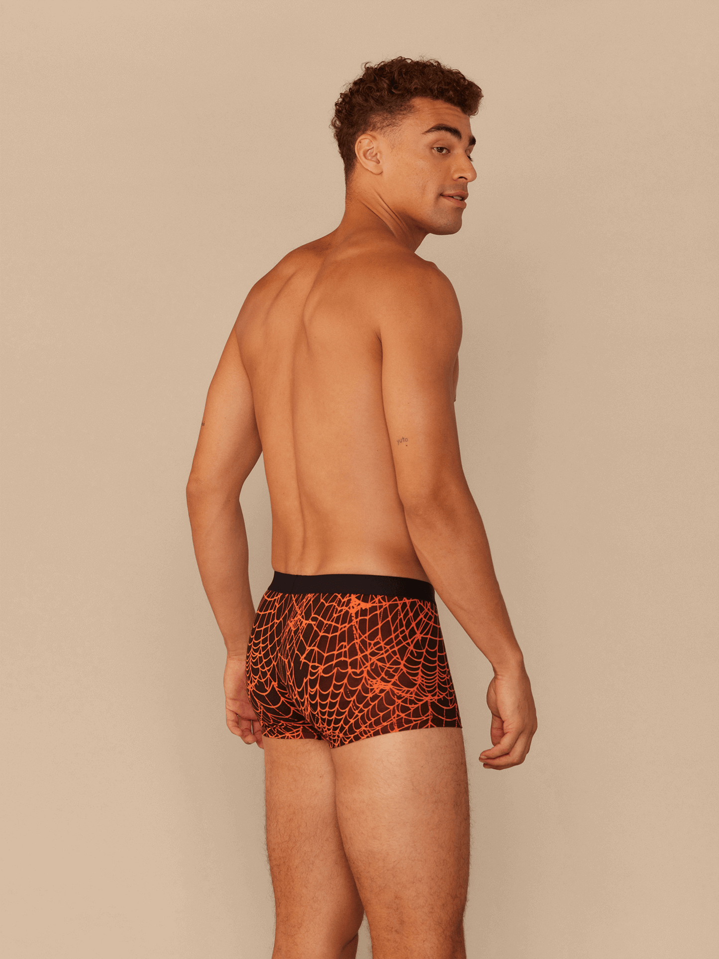 UltraModal™ Core Trunk | Caught in a Web