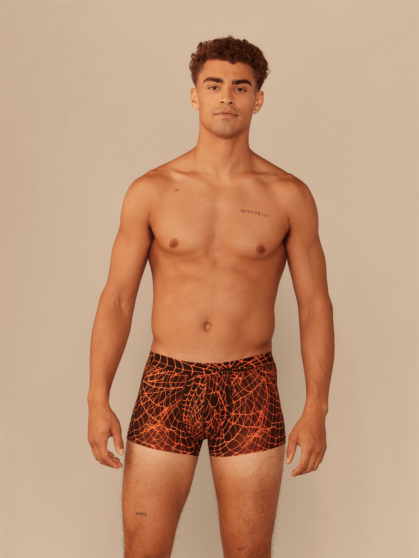 UltraModal™ FeelFree Trunk | Caught in a Web