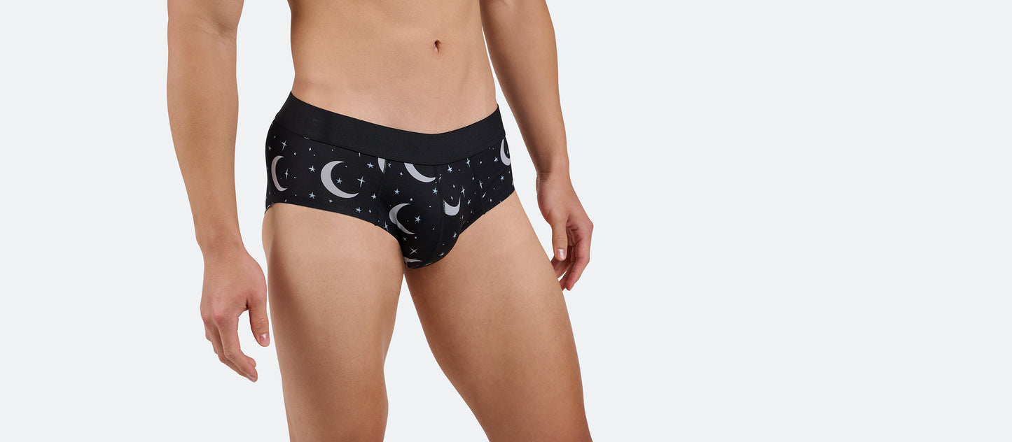 MoveMe Brief | Moonrise