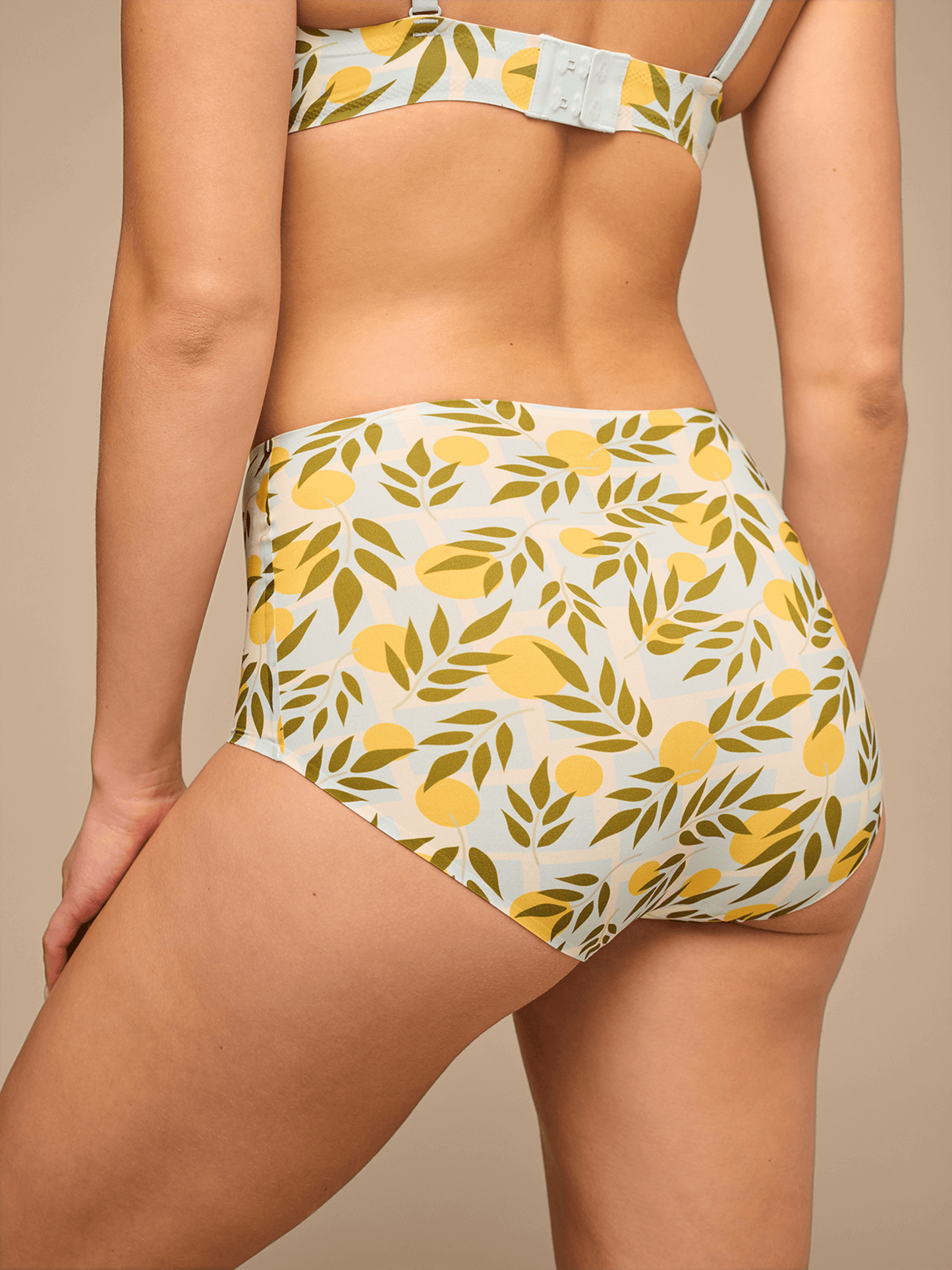 DreamSeam High-Waisted Shortie | Summer Oranges
