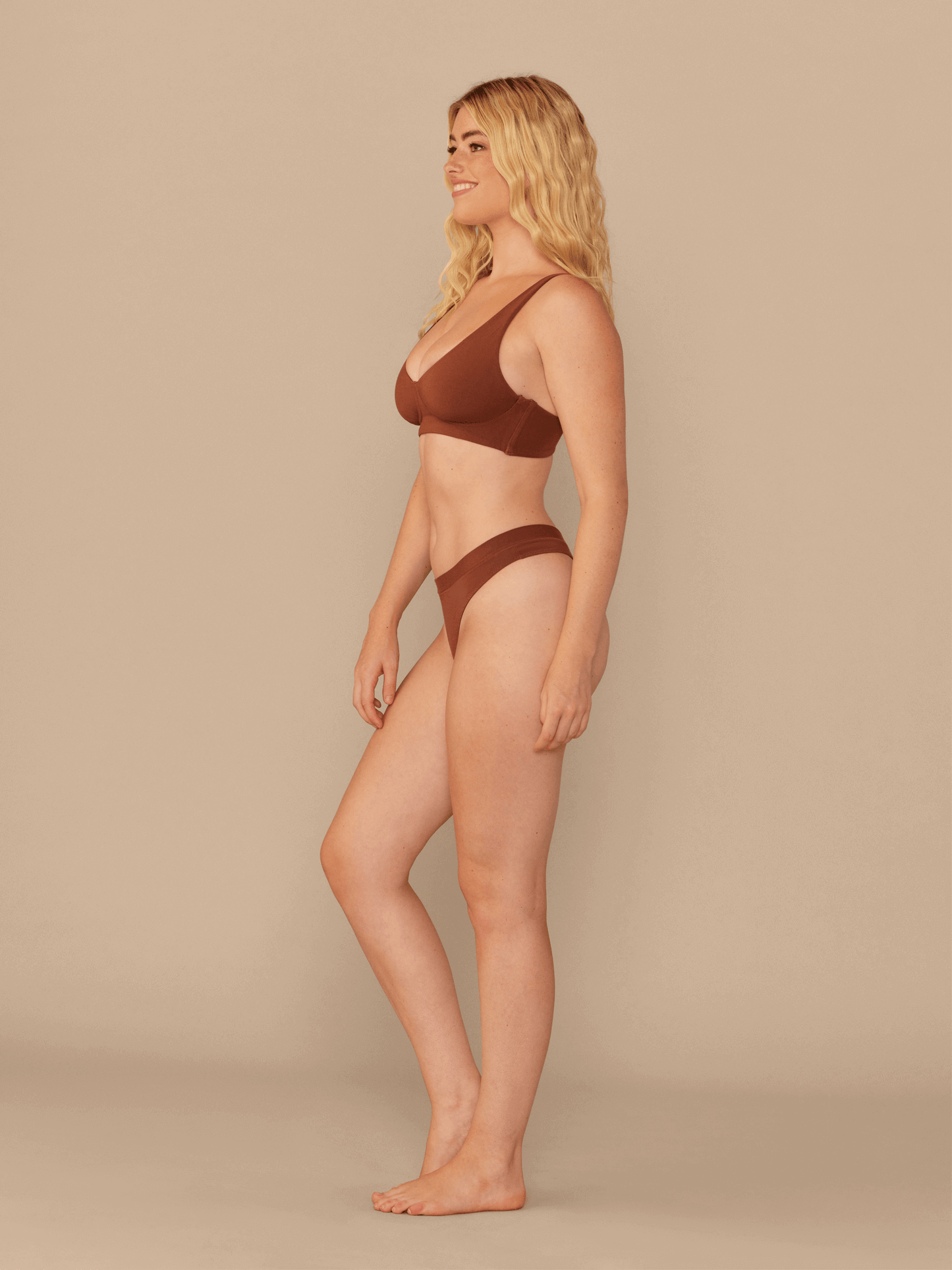 UltraModal™ FeelFree Thong | Cedar Wood