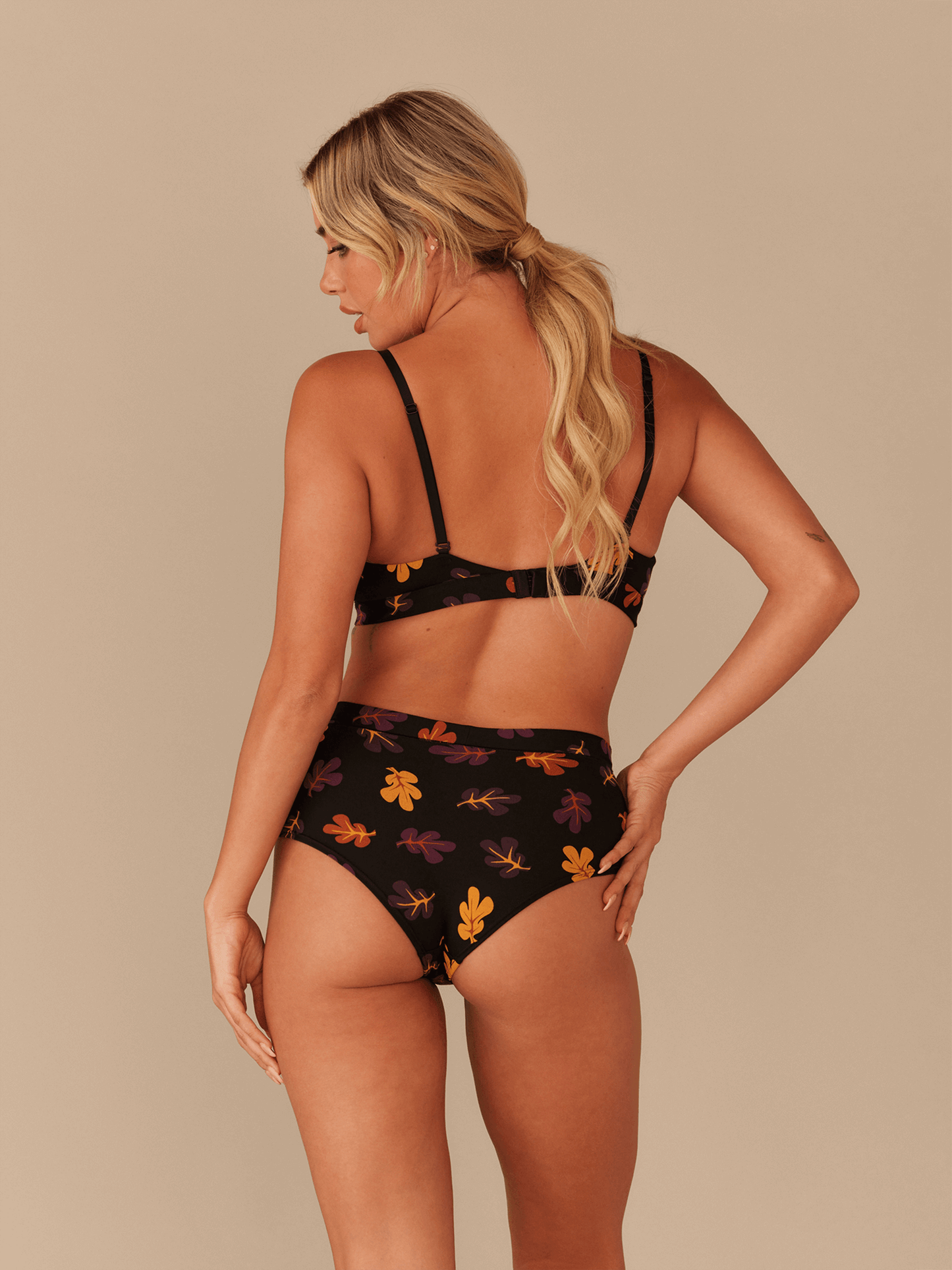 UltraModal™ FeelFree Ruched Bralette | Fall Leaves