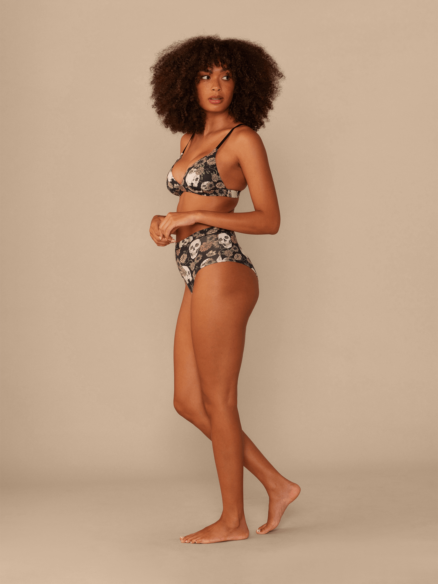 UltraModal™ FeelFree Triangle Bralette | Dead Flowers