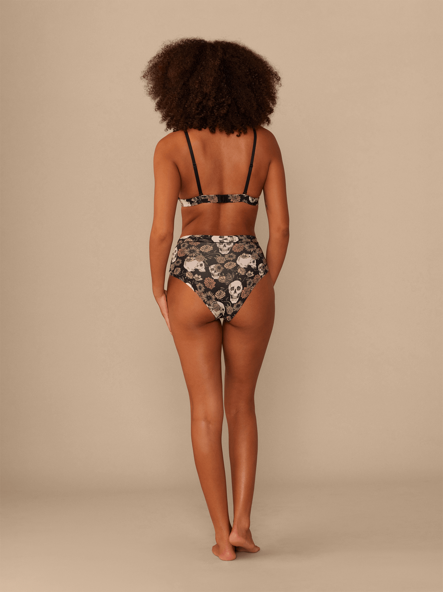 UltraModal™ FeelFree Triangle Bralette | Dead Flowers