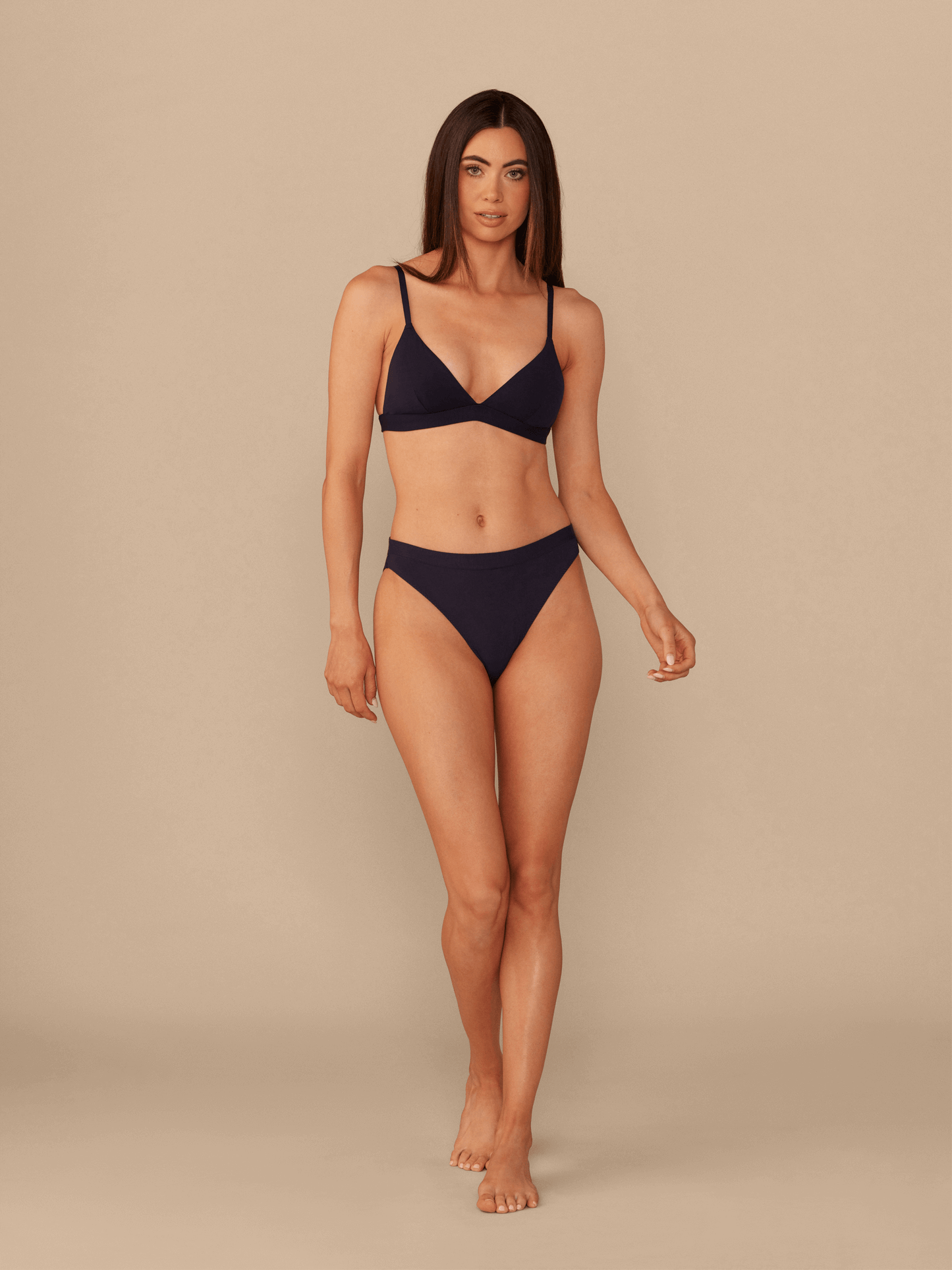UltraModal™ FeelFree Triangle Bralette | Dark Sapphire/Dark Sapphire