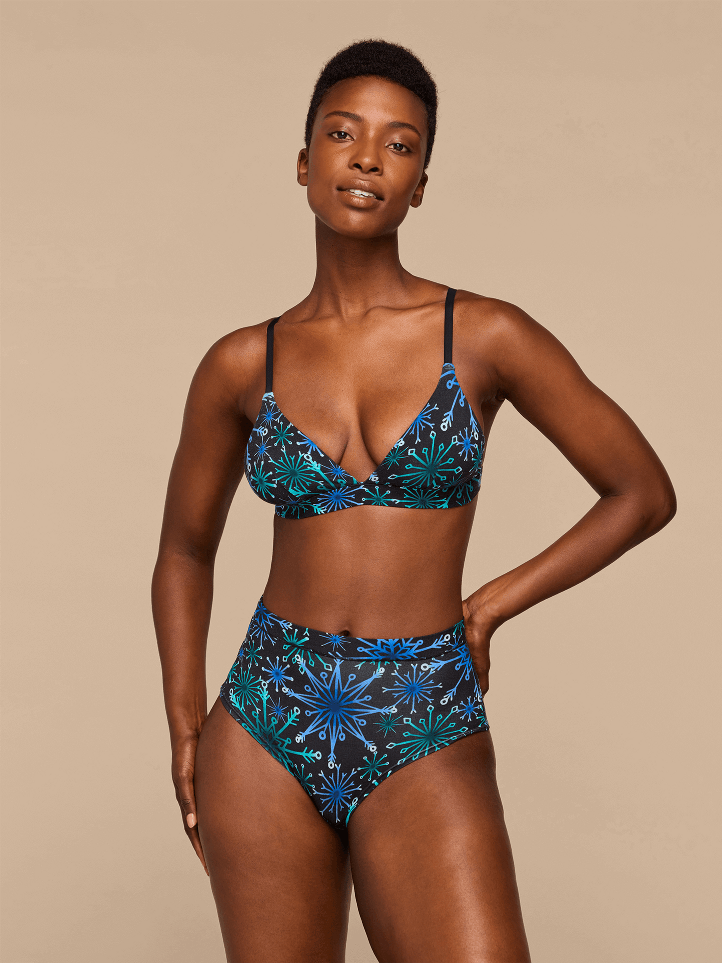 UltraModal™ FeelFree Triangle Bralette | Snowfall