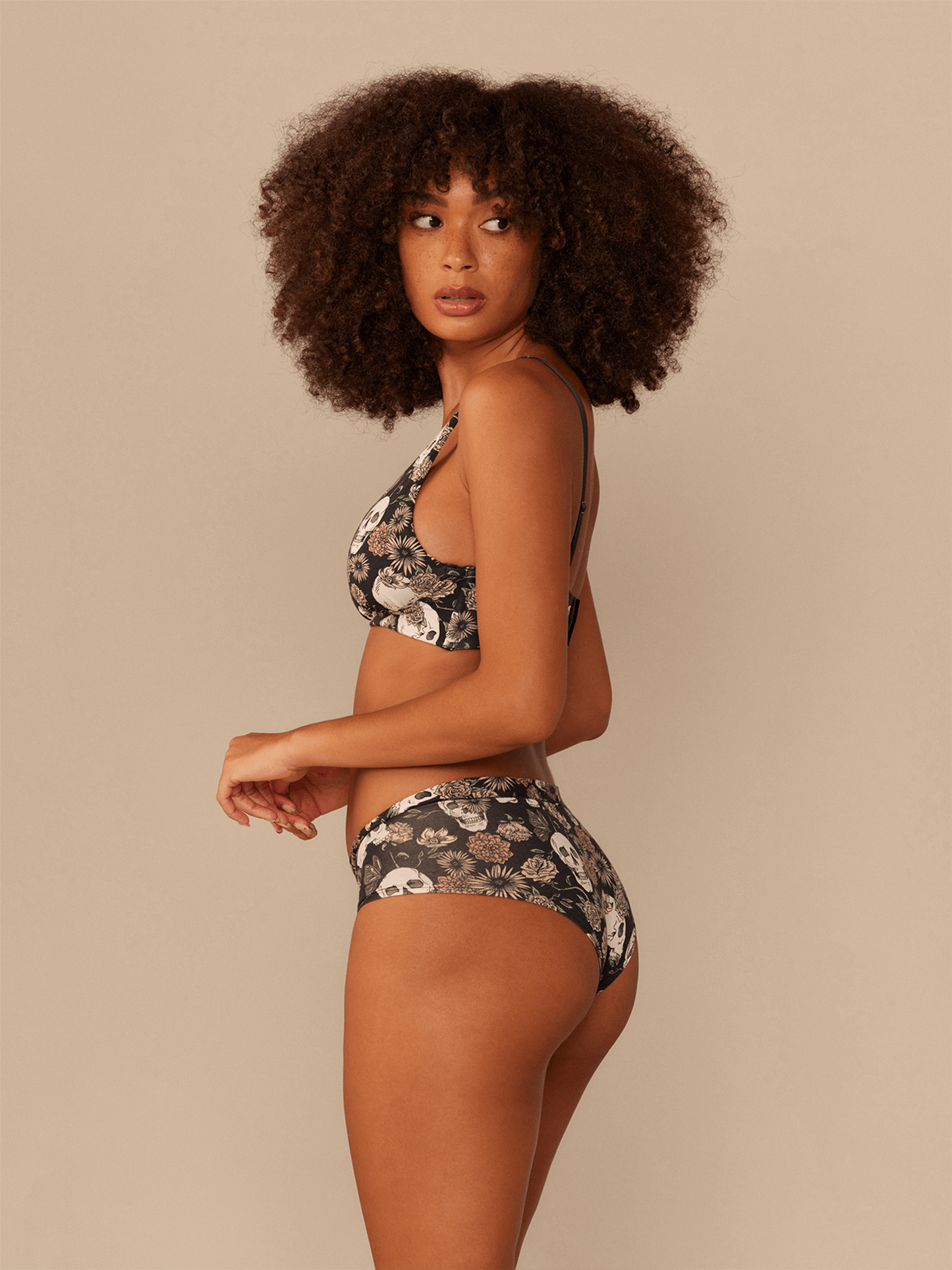 UltraModal™ FeelFree Longline Bralette | Dead Flowers