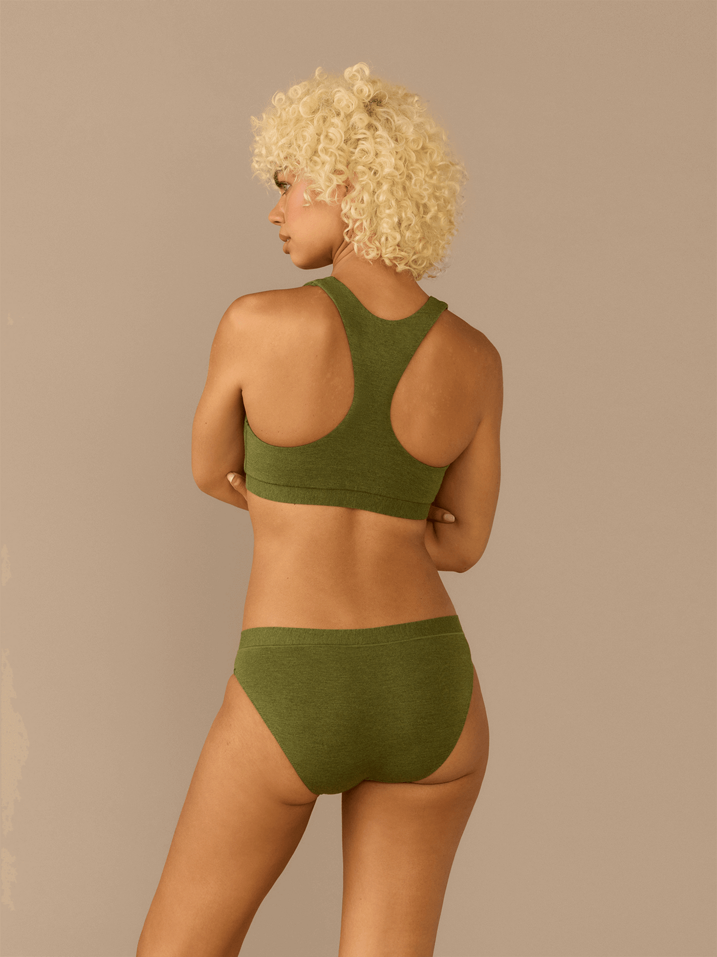 UltraModal™ FeelFree Racerback Bralette | Heather Olive