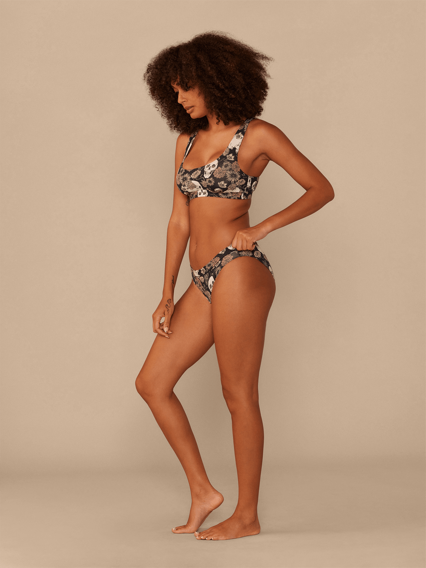 UltraModal™ FeelFree Square Neck Bralette | Dead Flowers