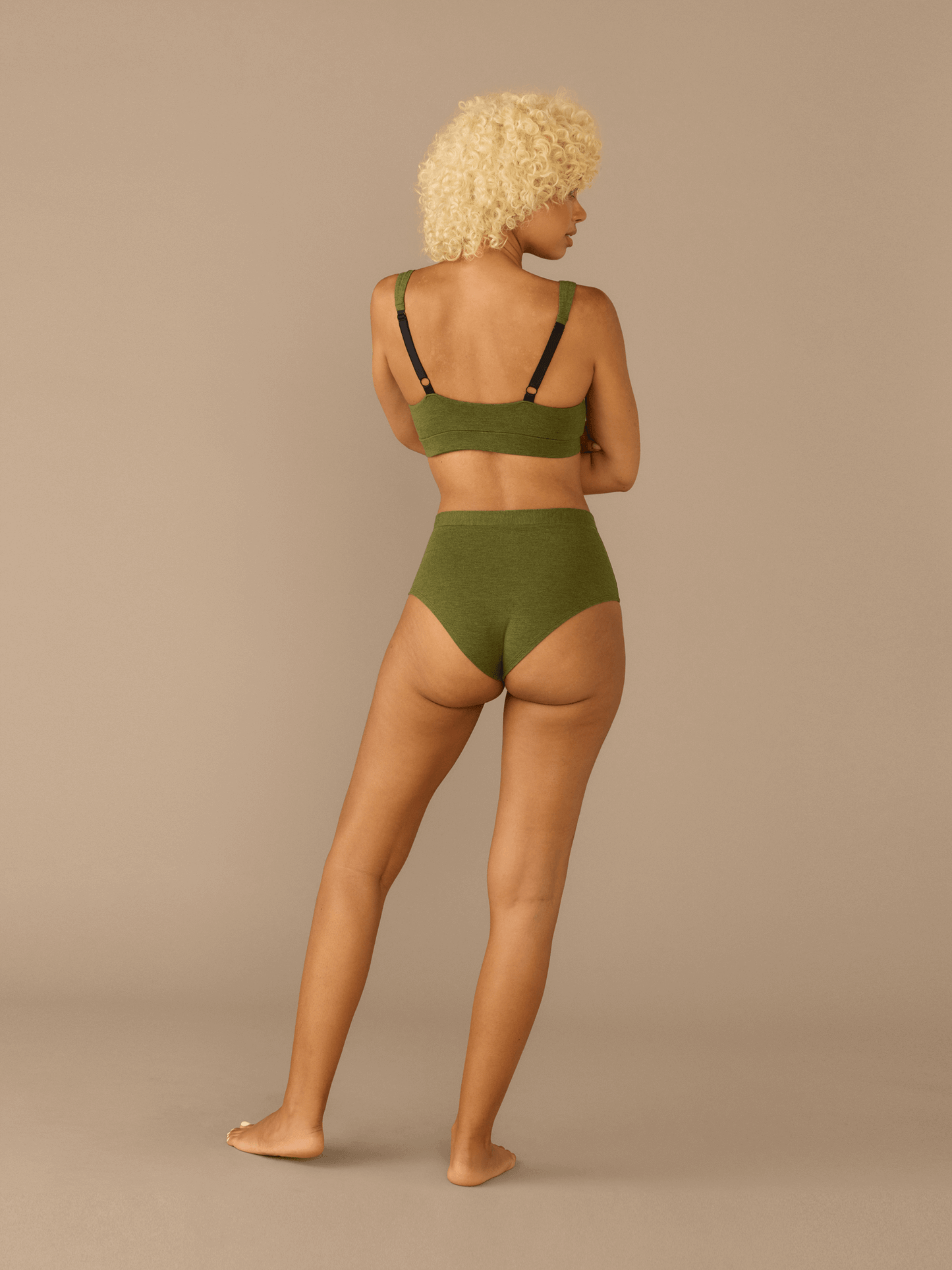 UltraModal™ FeelFree Square Neck Bralette | Heather Olive