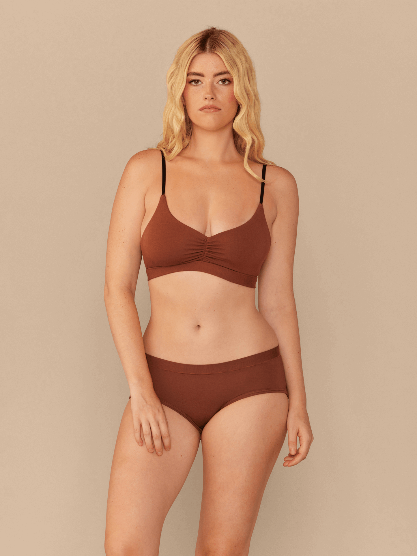 UltraModal™ FeelFree Hipster | Cedar Wood