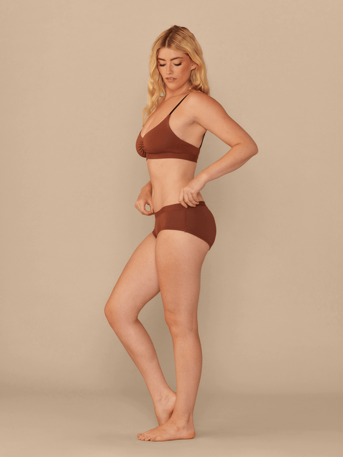 UltraModal™ FeelFree Hipster | Cedar Wood