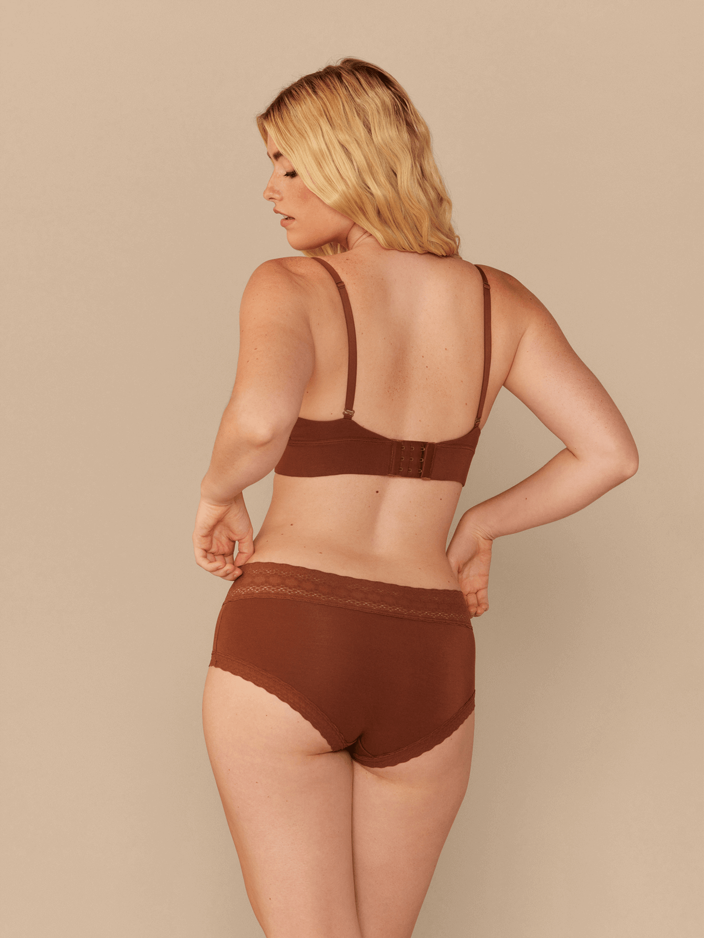 UltraModal™ Lace Hipster | Cedar Wood