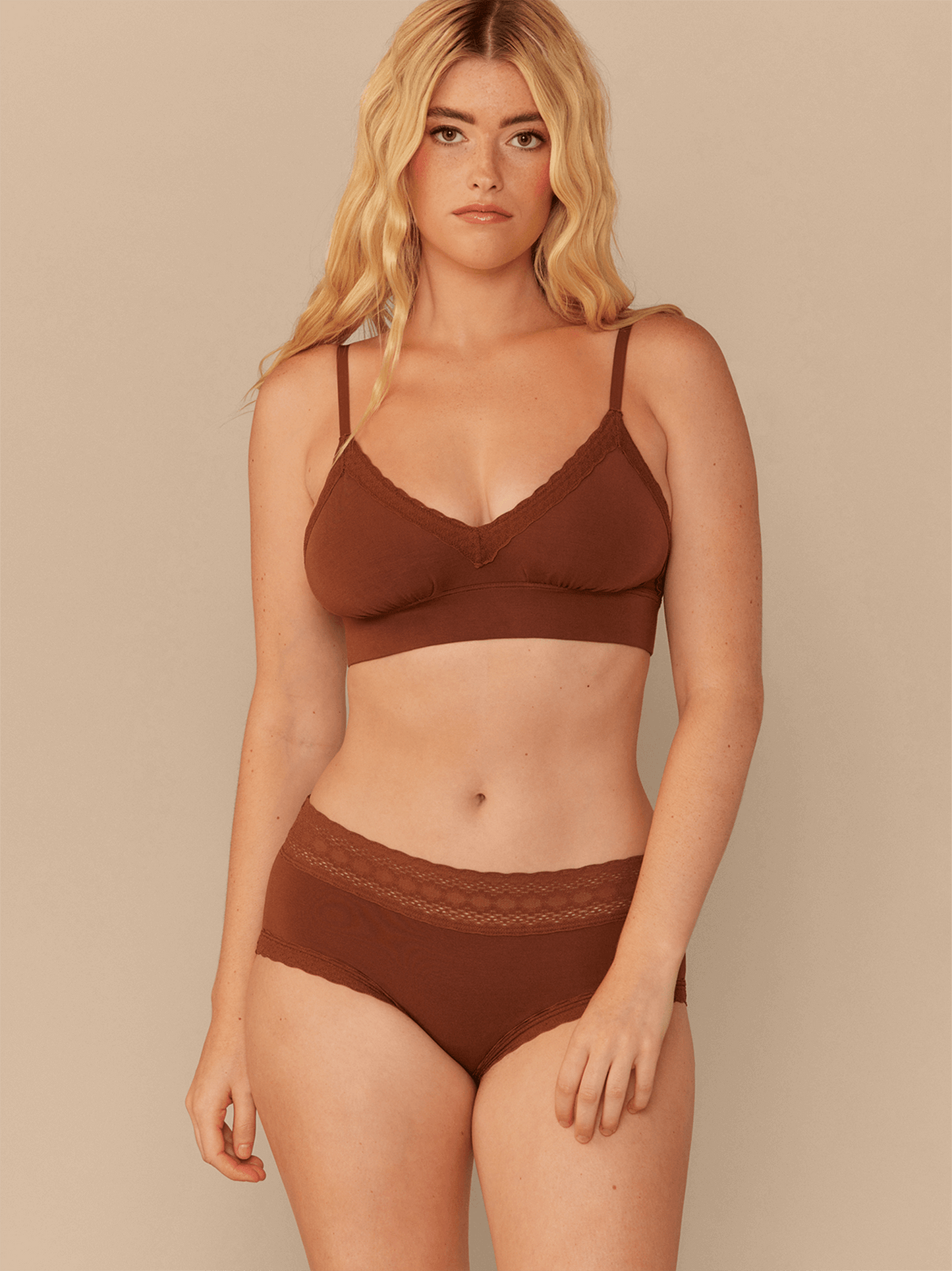 UltraModal™ Lace Hipster | Cedar Wood