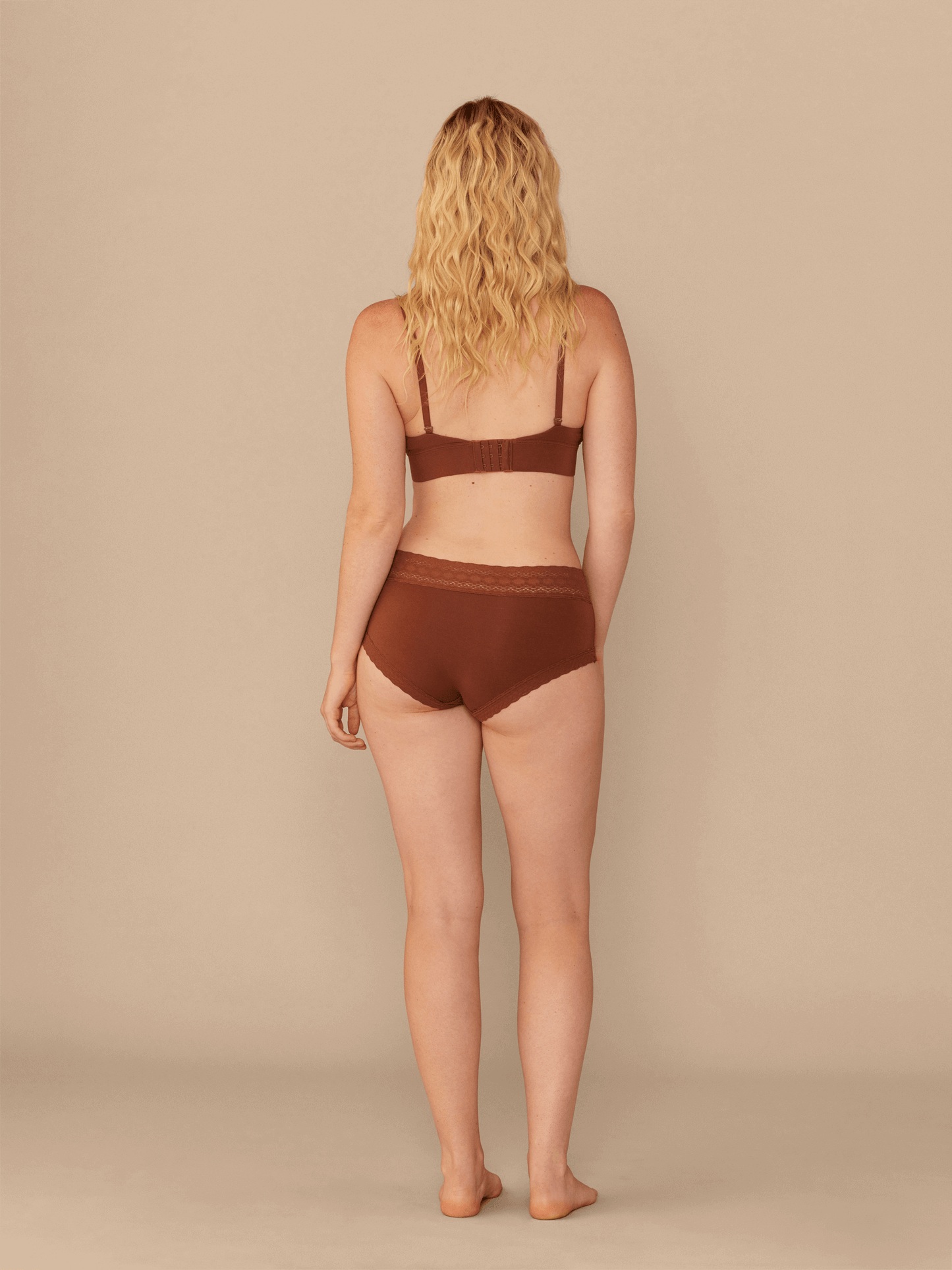 UltraModal™ Lace Plunge Bralette | Cedar Wood