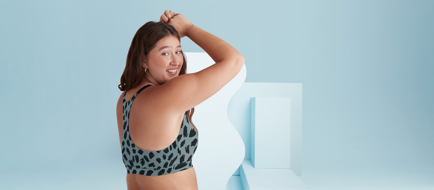 MoveMe Racerback Bralette | Scribble