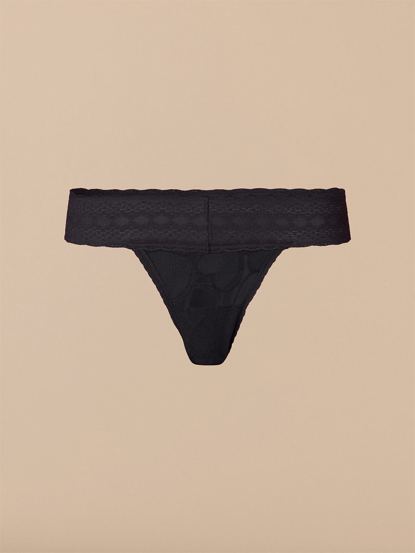 All Over Lace Low-Rise Thong | Black Hearts