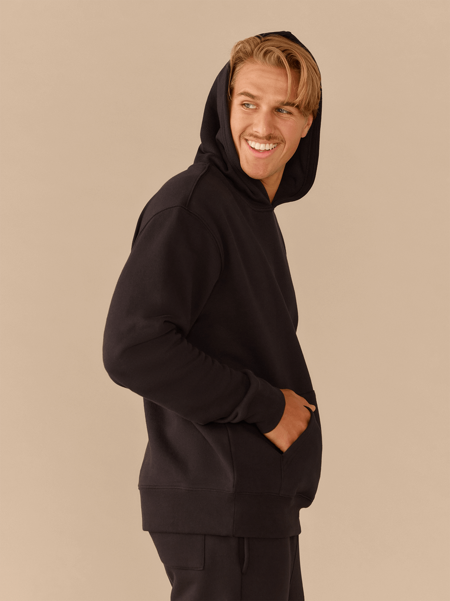 Men's Weekend Pullover Hoodie | Vintage Black