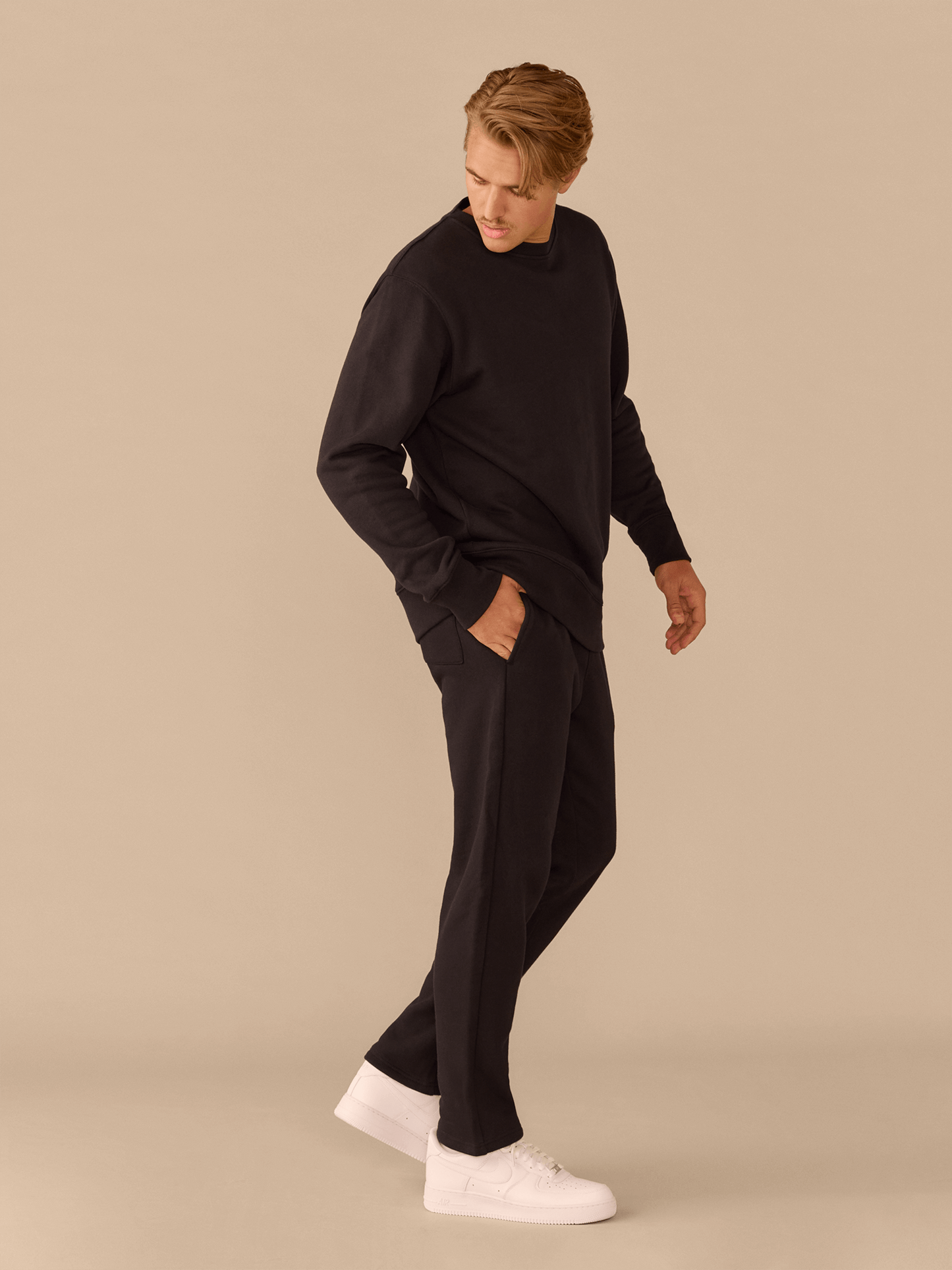 Men's Weekend Straight Leg Sweatpants | Vintage Black