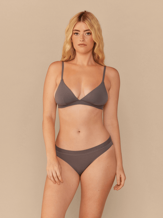 UltraModal™ FeelFree Triangle Bralette | Grey