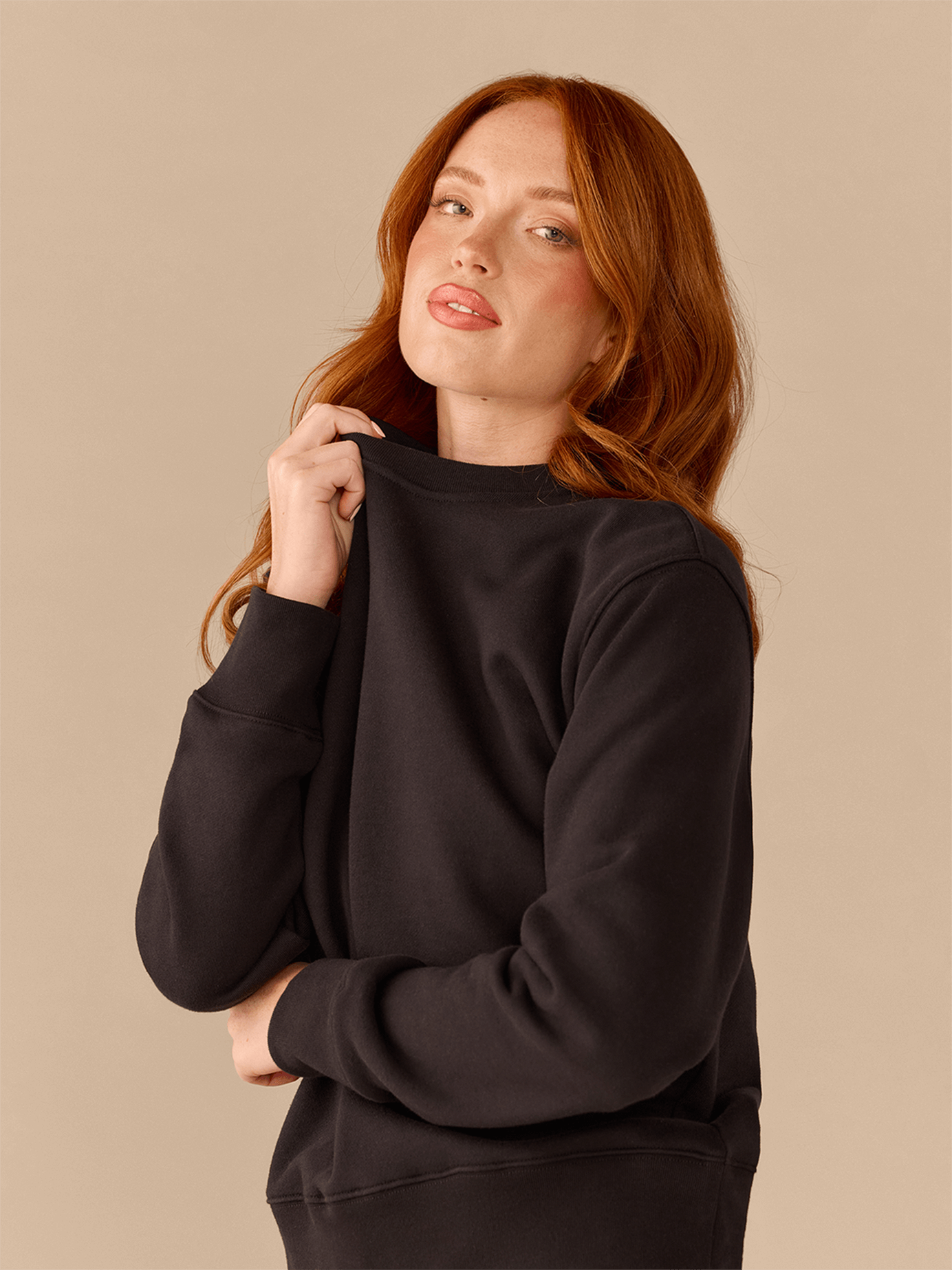 Women's Weekend Crew Sweatshirt | Vintage Black