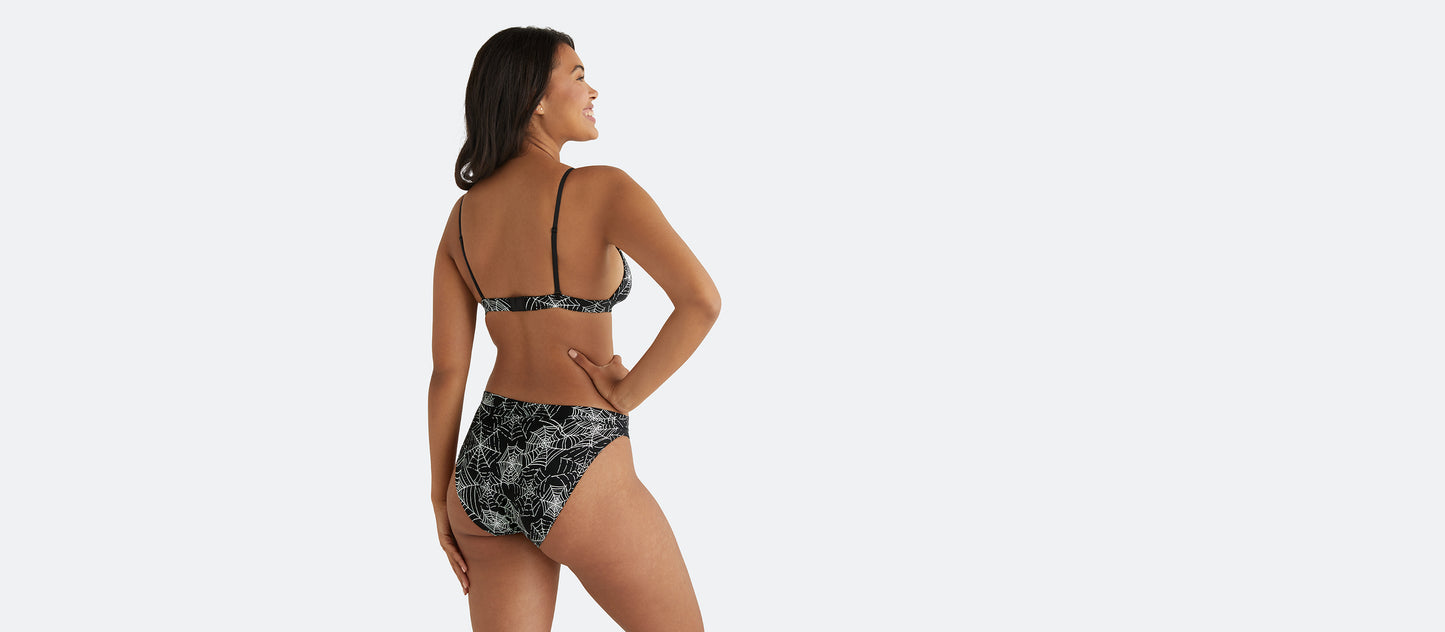 FeelFree High Leg Bikini | Web Design