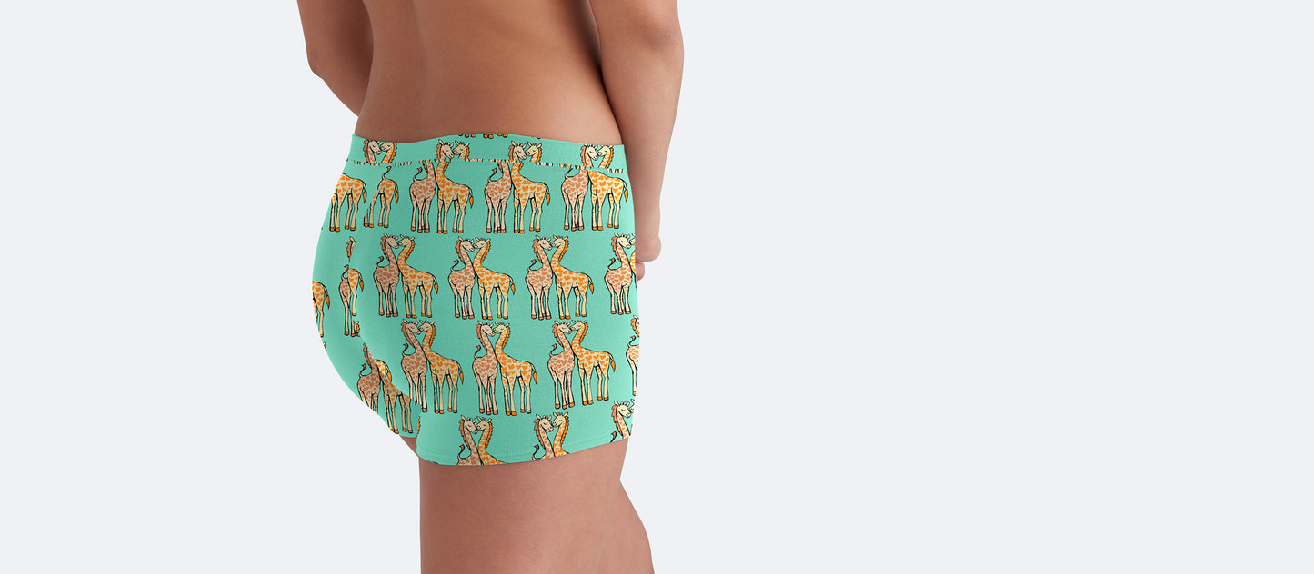 UltraModal™ FeelFree Boyshort | Necking